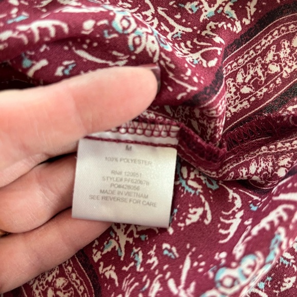 Pink Rose Semi Sheer Burgundy Floral Blouse Women's size medium - Picture 5 of 13